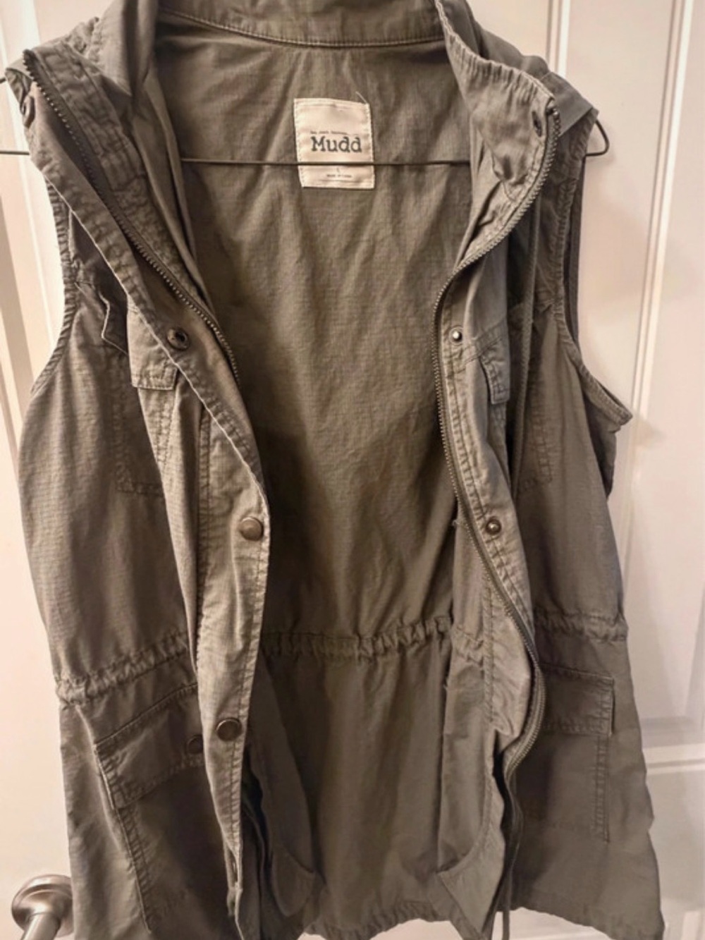 Men's shirt label
